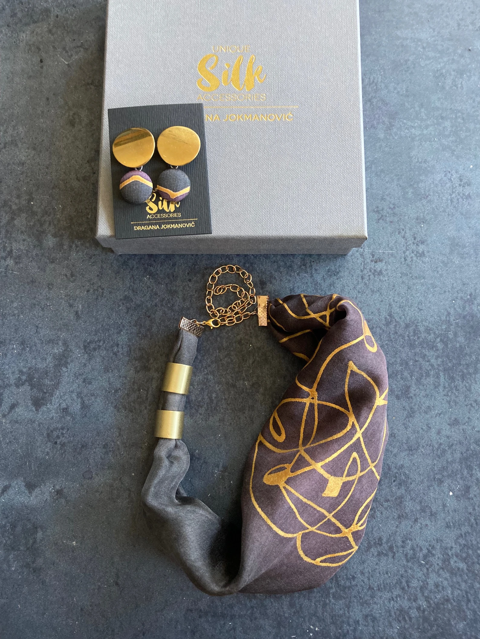 SILK SET tamno sivo - bordo — slika 2