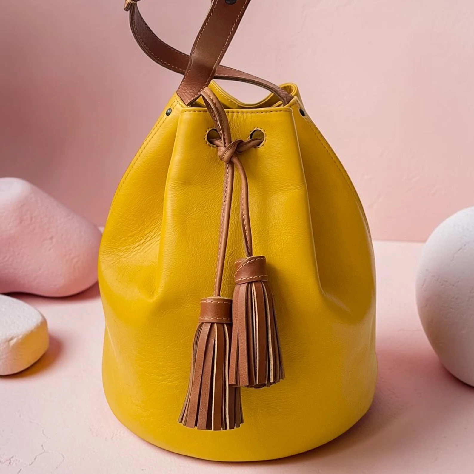 Beemara BUCKET bag