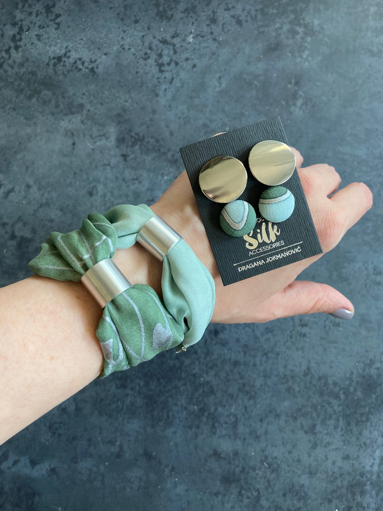 SILK SET pastelno zeleni — slika 2