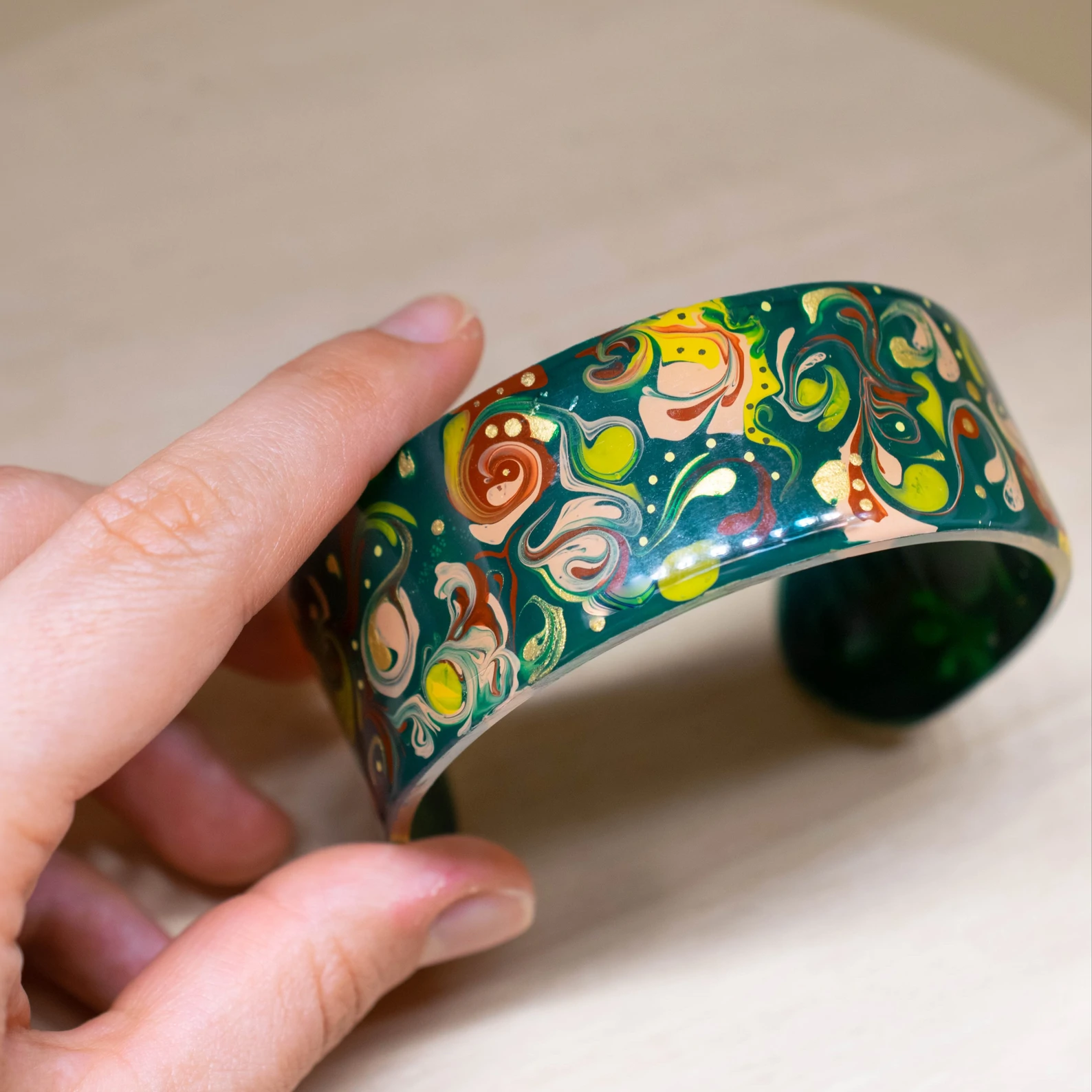 Narukvica bangle