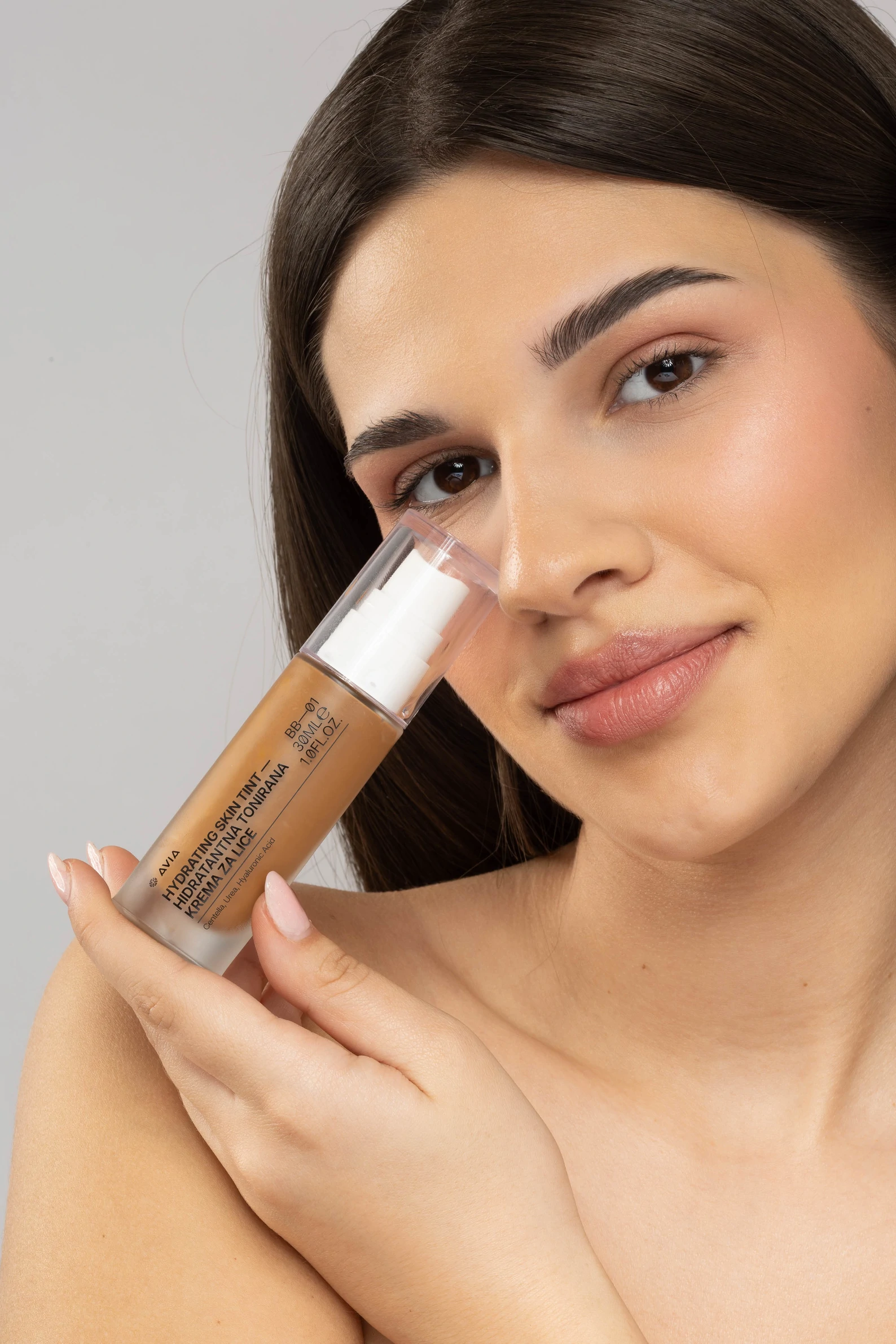 Hydrating Skin Tint Almond — slika 3