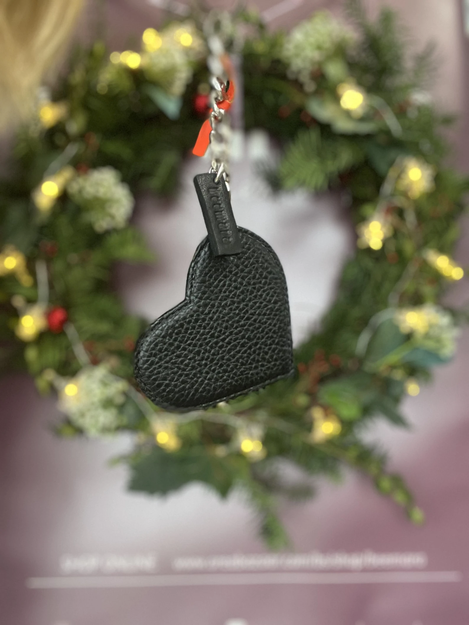 Beemara privjesci / charms — slika 11