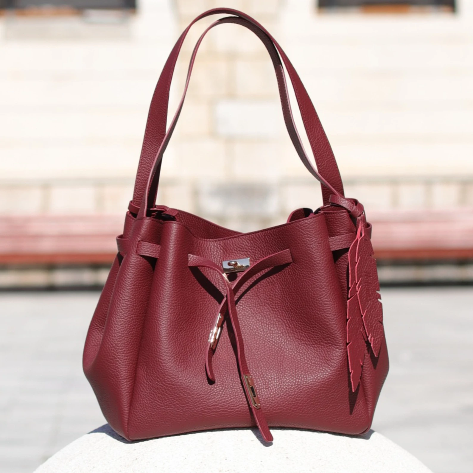 AVA TOTE  