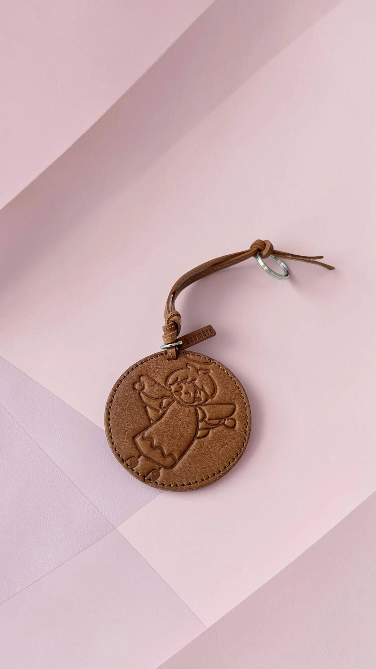 Beemara privjesci / charms — slika 27