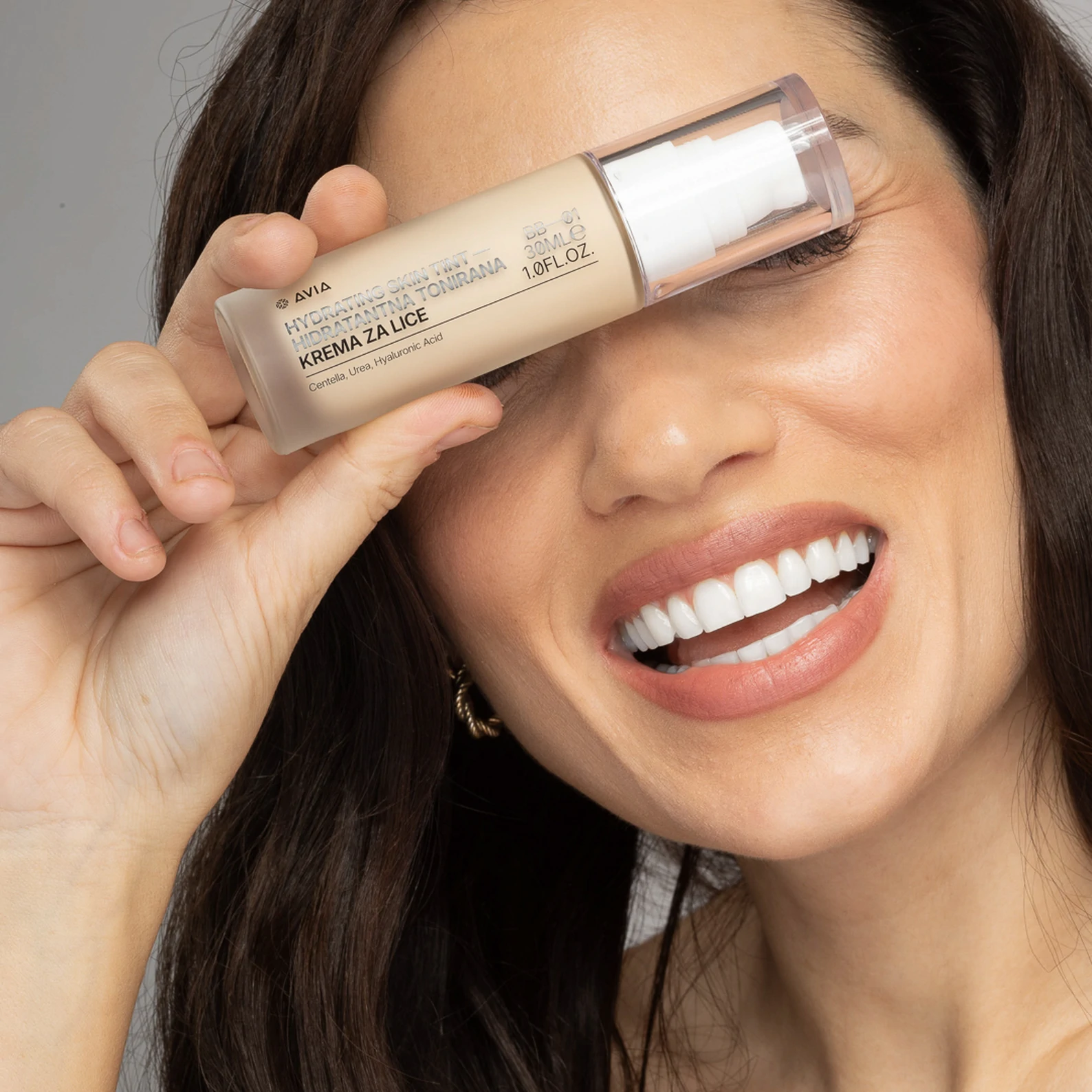 Hydrating Skin Tint Ivory — slika 2