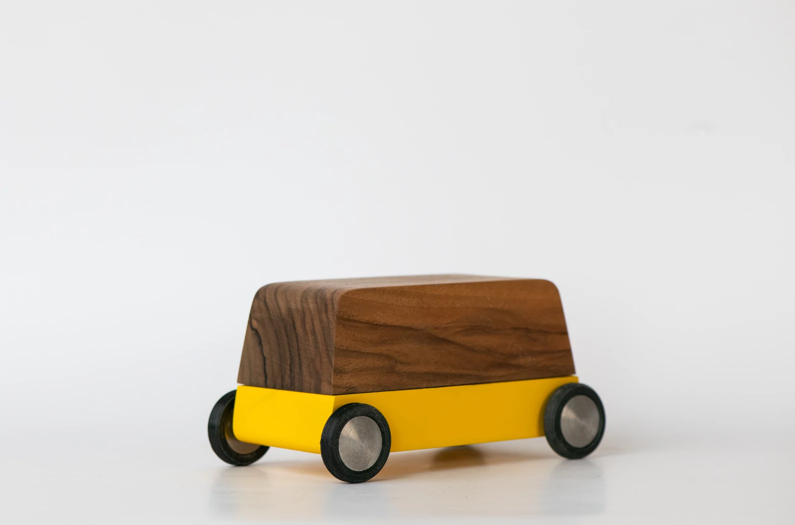TOCHAK AUTOMOBIL — slika 8