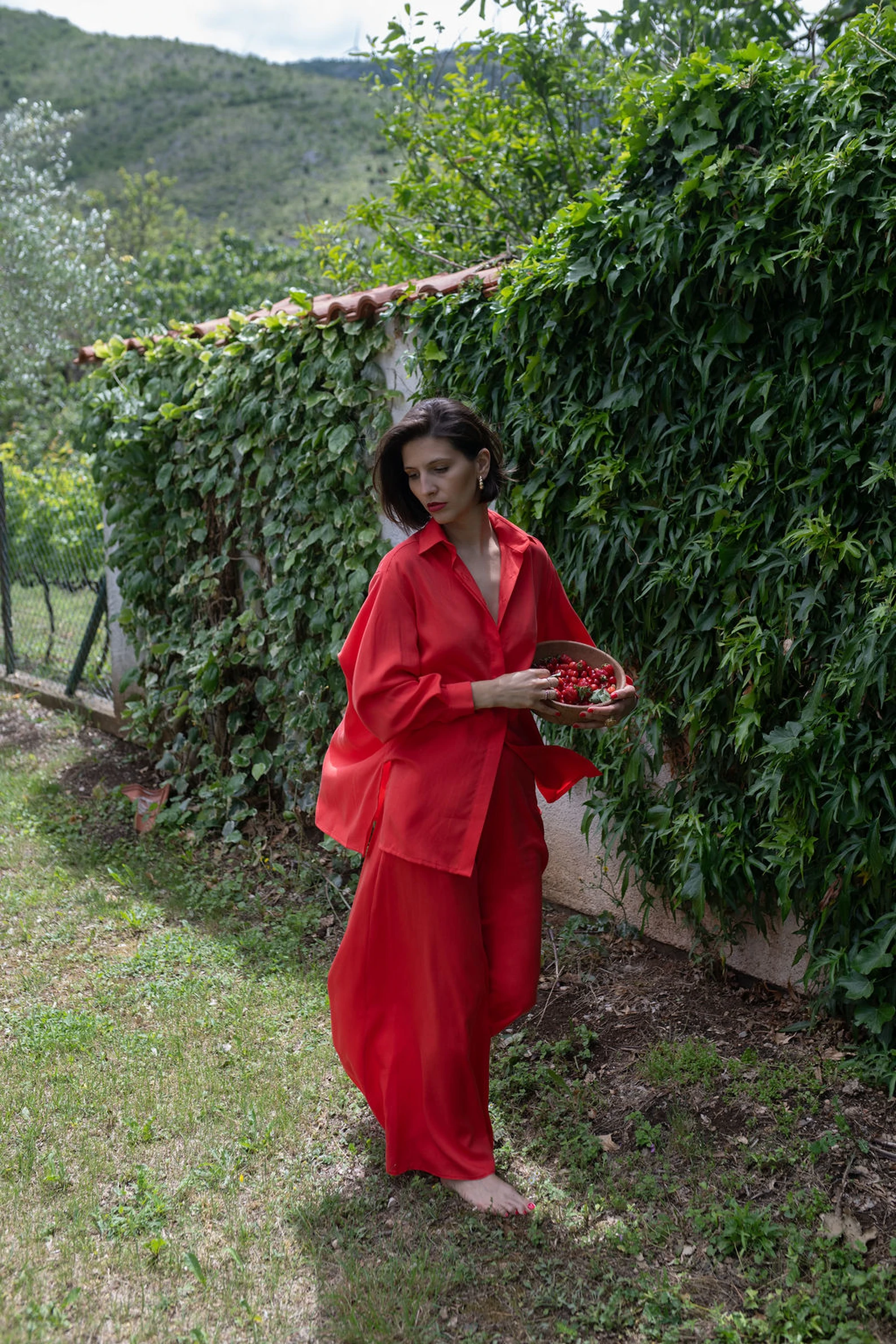 KAUR ‘Abundance’ High Waist Trousers in Coral Red — slika 2