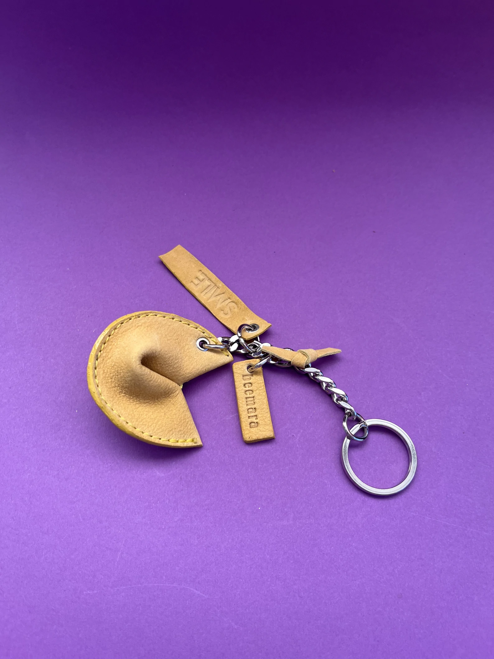Beemara privjesci / charms — slika 14