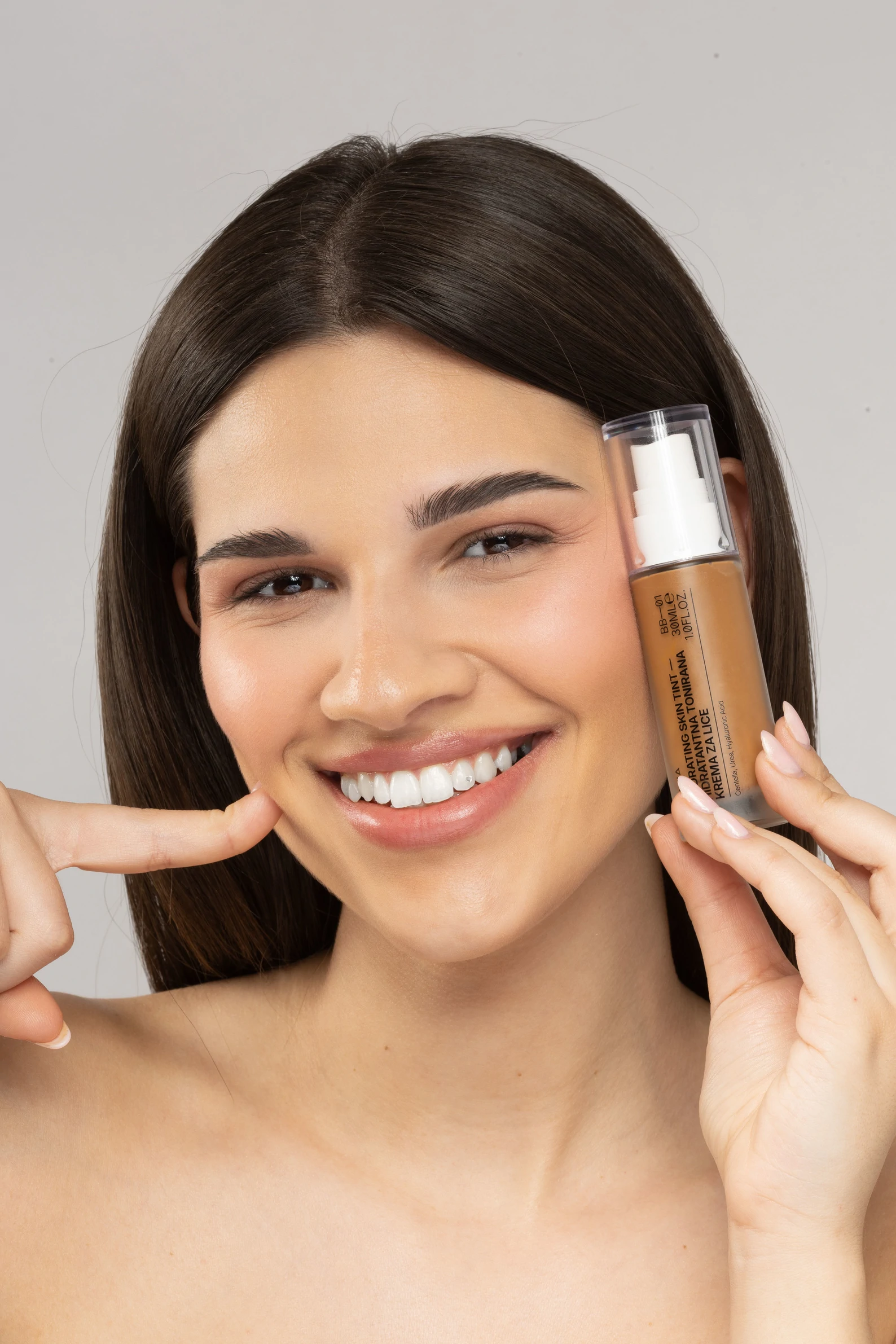 Hydrating Skin Tint Almond — slika 2