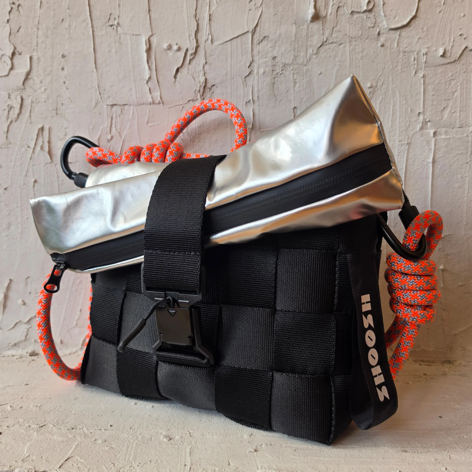 Shoosh torbica Silver&Neon Orange L