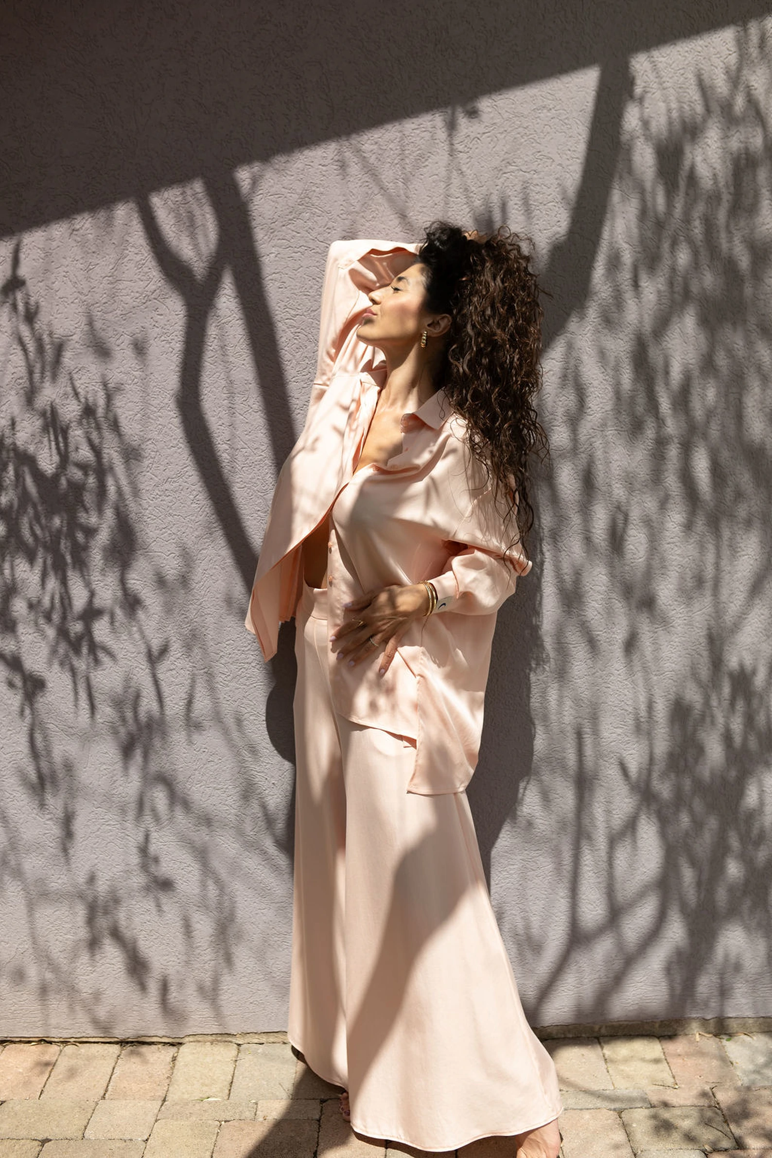 KAUR ‘Abundance’ High Waist Trousers in Soft Rose — slika 5