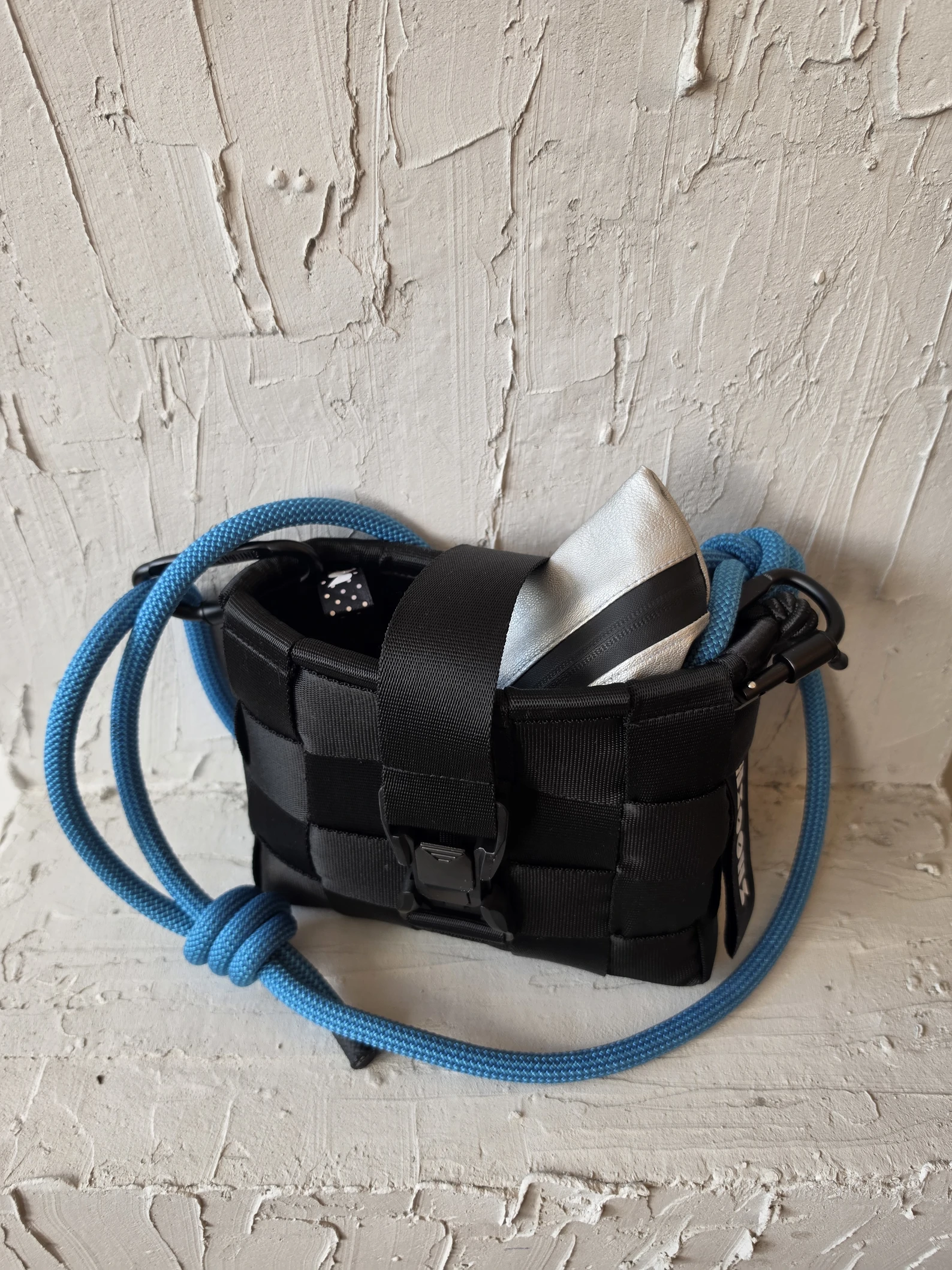 Shoosh torbica Silver&Electric Blue M — slika 3