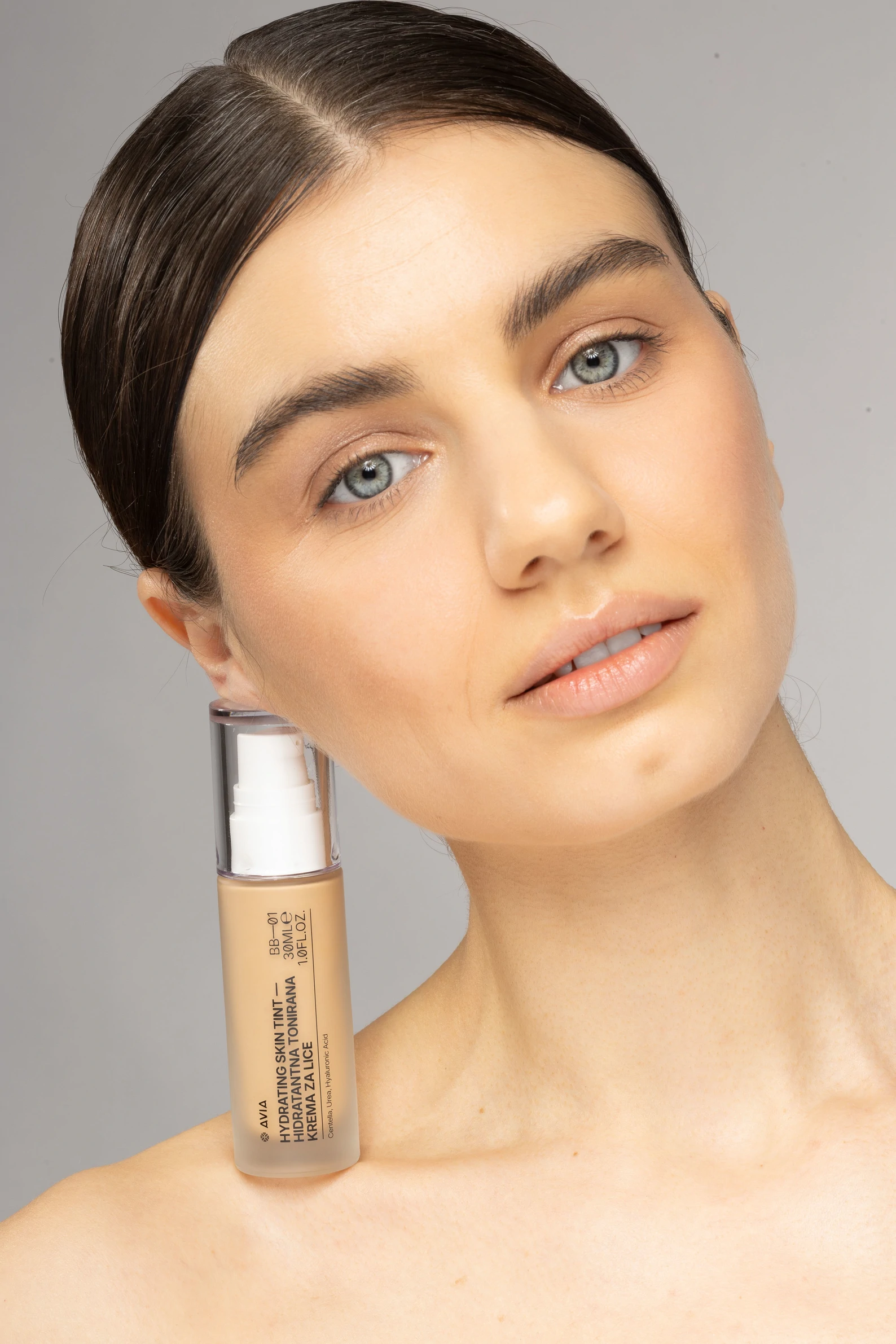 Hydrating Skin Tint  Sand — slika 5