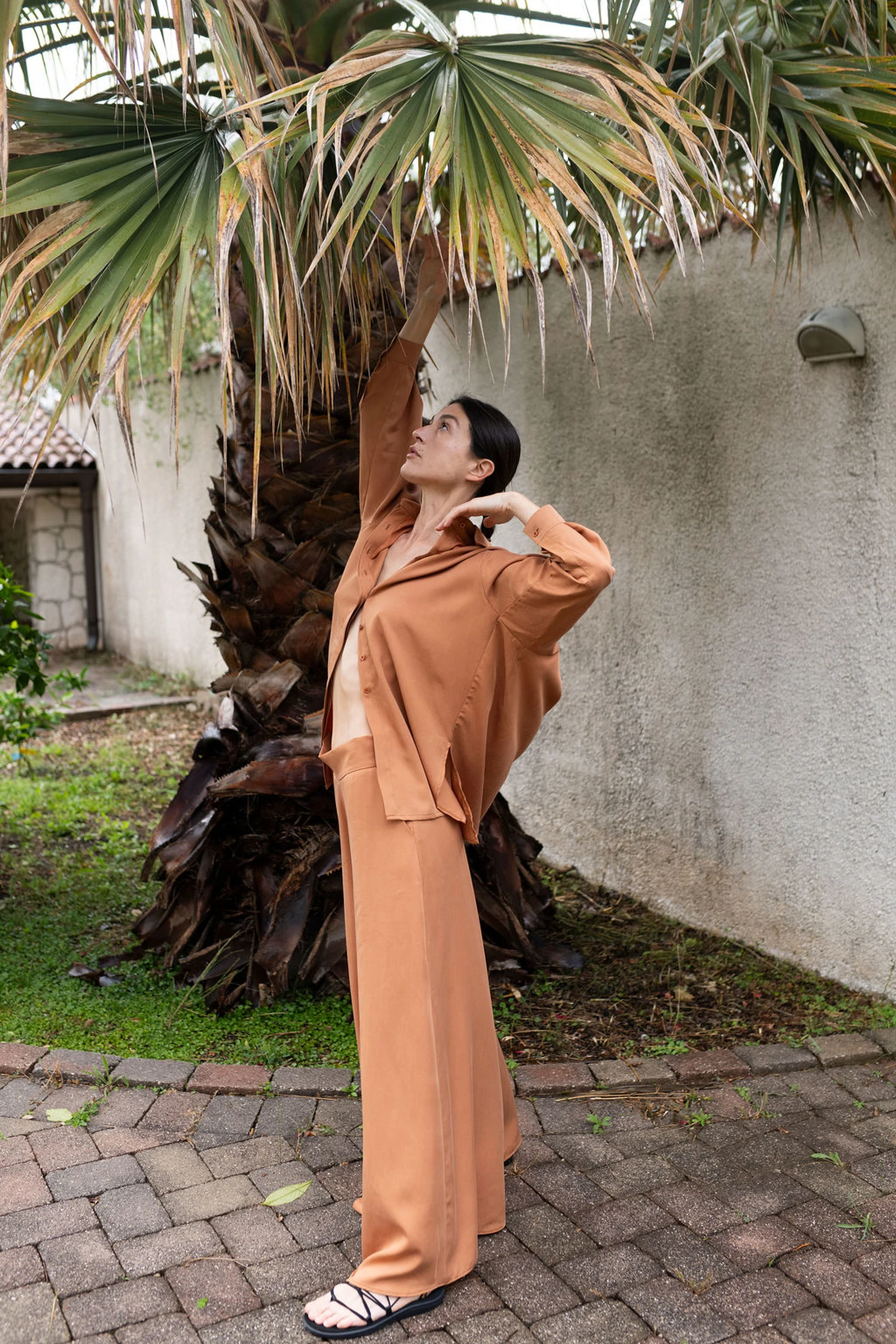 KAUR ‘Abundance’ High Waist Trousers in Caramel — slika 5