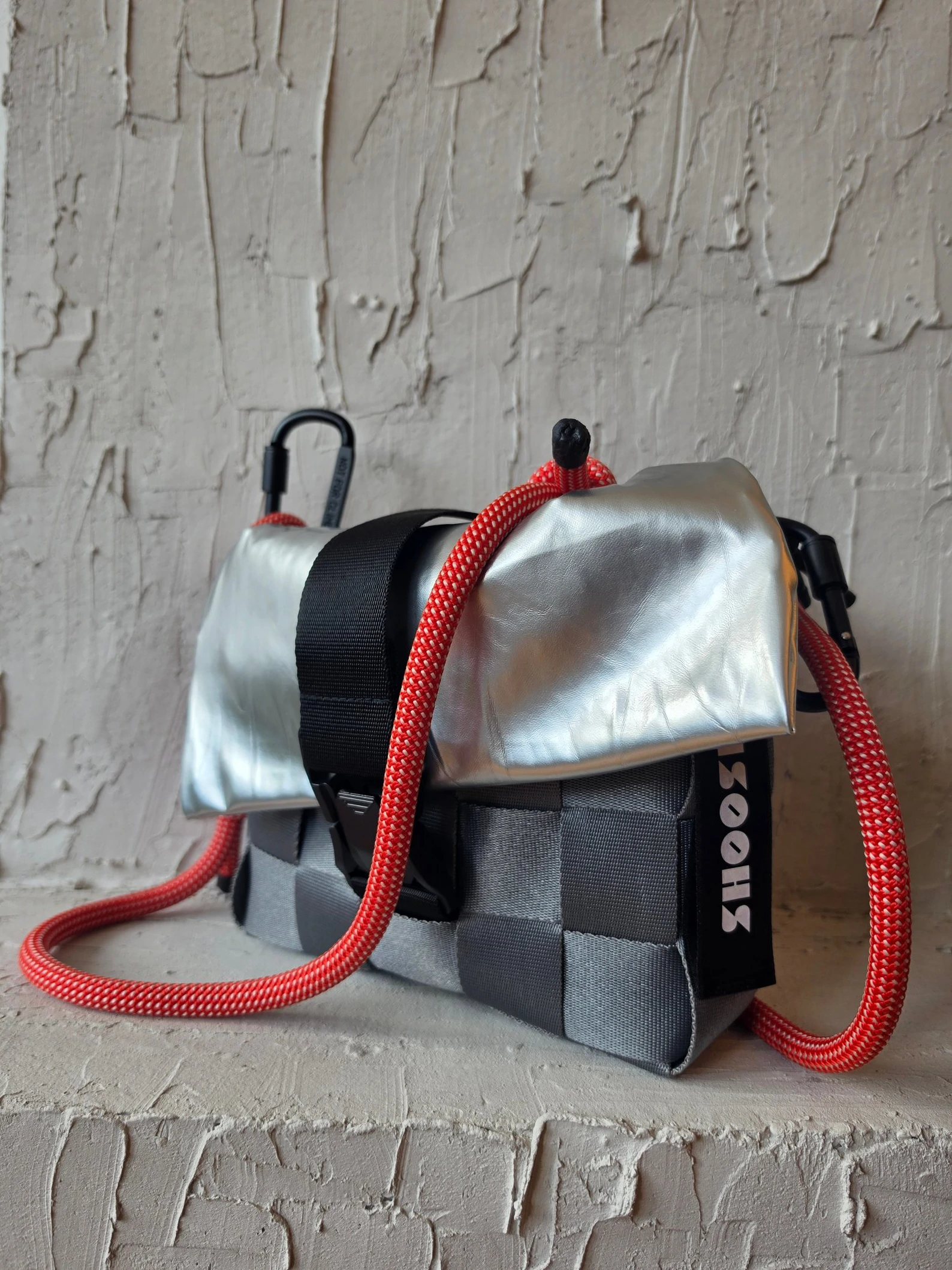 Shoosh torbica Silver&Neon Orange L
