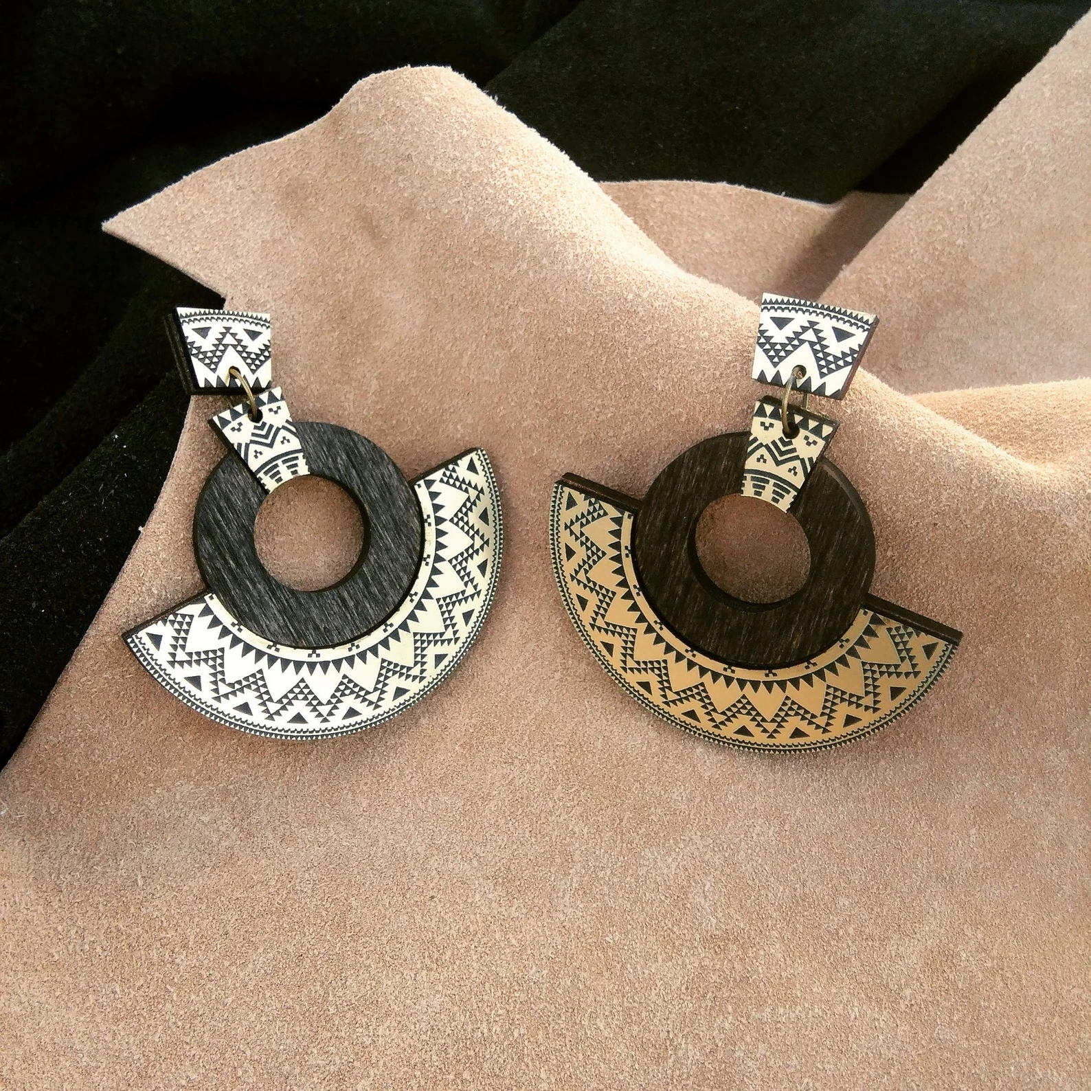 TRIBAL GOLD NAUŠNICE — slika 4