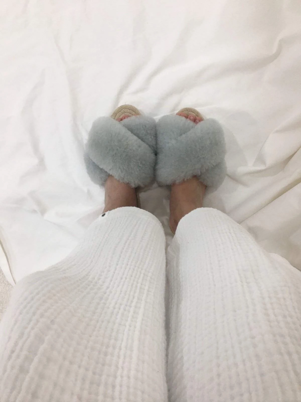 Cali Sheepskin Slippers — slika 2