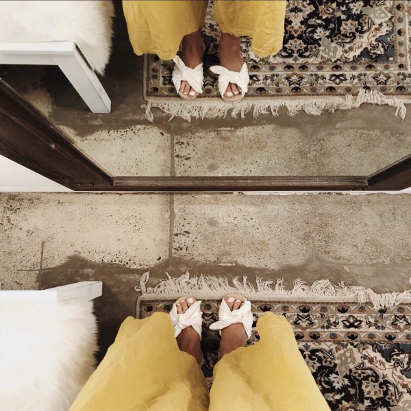 INTUITIVA Linen Tulum Sandals (color white)