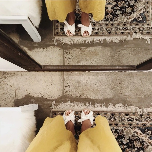 INTUITIVA Linen Tulum Sandals (color white)