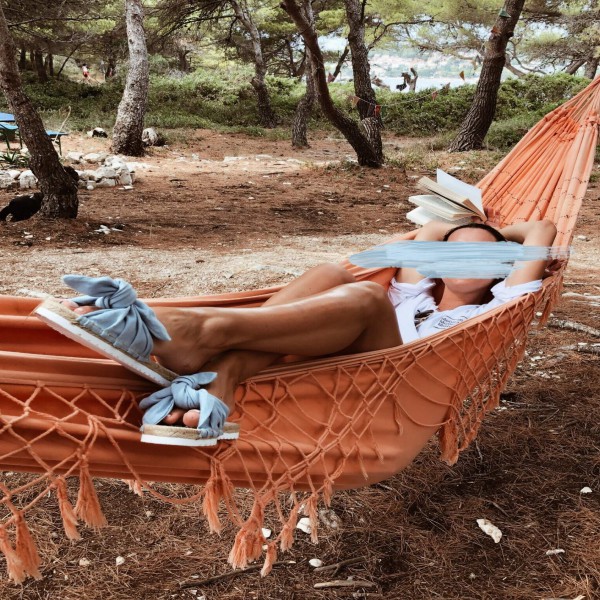 INTUITIVA Linen Tulum Sandals (baby blue)