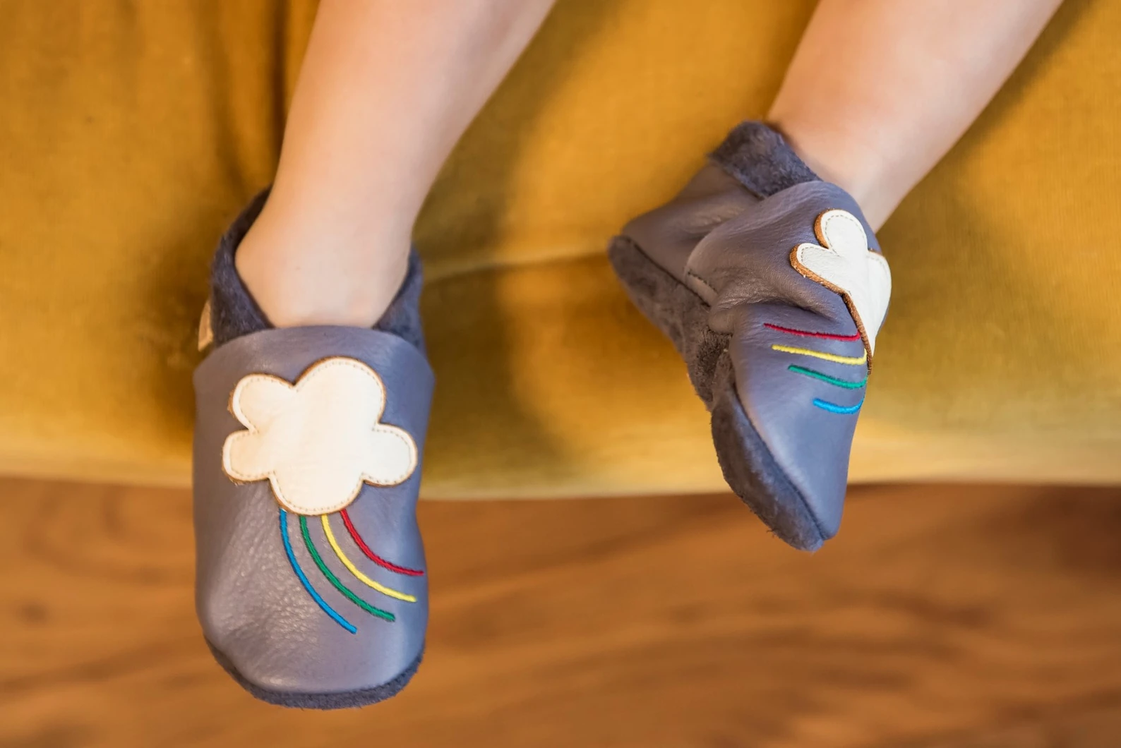 Super comfortable baby shoes, ideal for crawling, first steps and children up to 3 years old, with cute design that always cheers up your little ones. Soft soles support natural feet development and barefoot walking. Made of genuine premium, vegetable-tan — slika 2