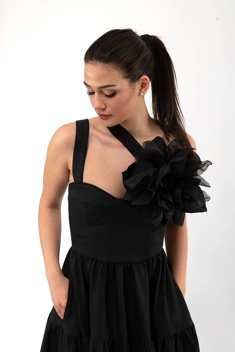 DORA dress with flower — slika 3