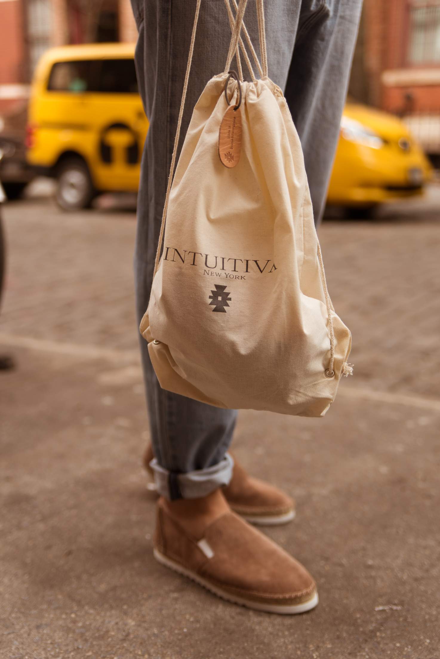 INTUITIVA Mens Brownstone Espadrilles
