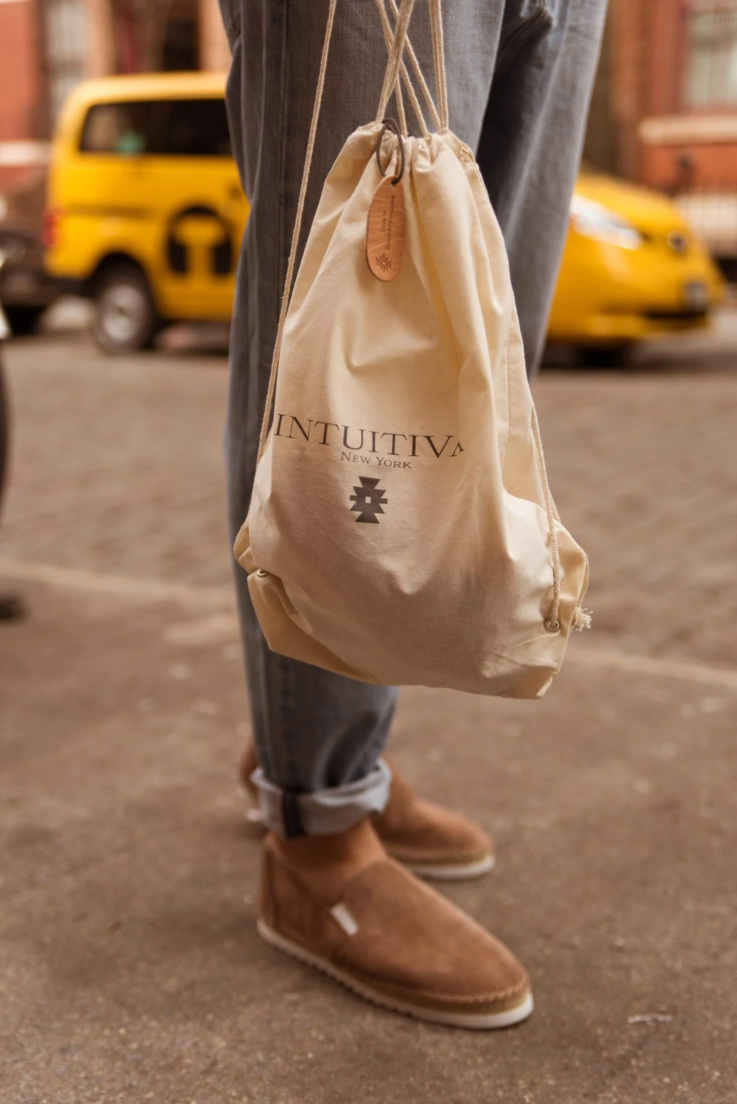 INTUITIVA Mens Brownstone Espadrilles