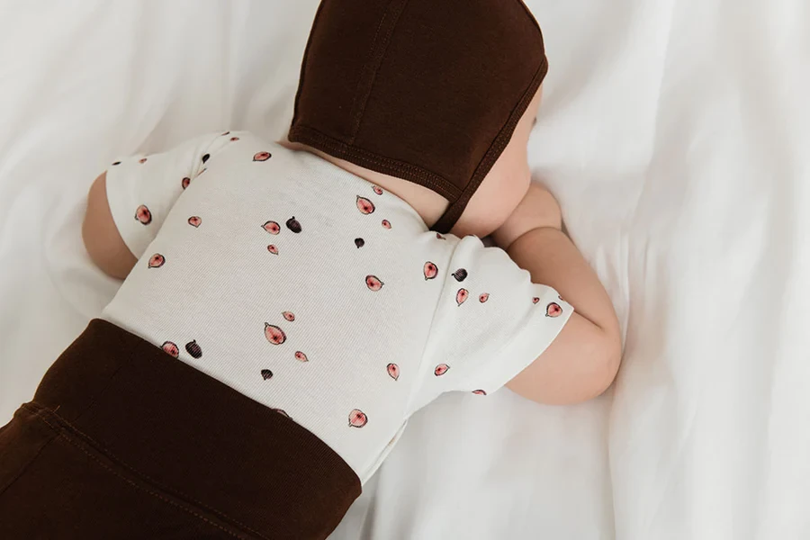 Short sleeved onesie — slika 2