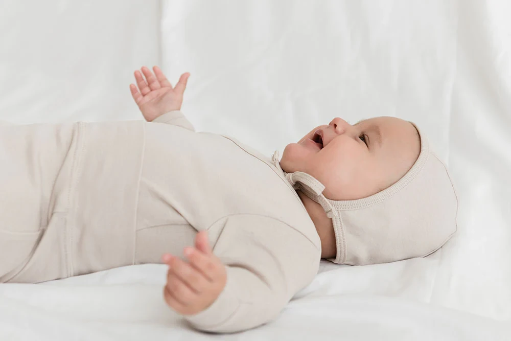 Cotton bonnet for newborn — slika 2