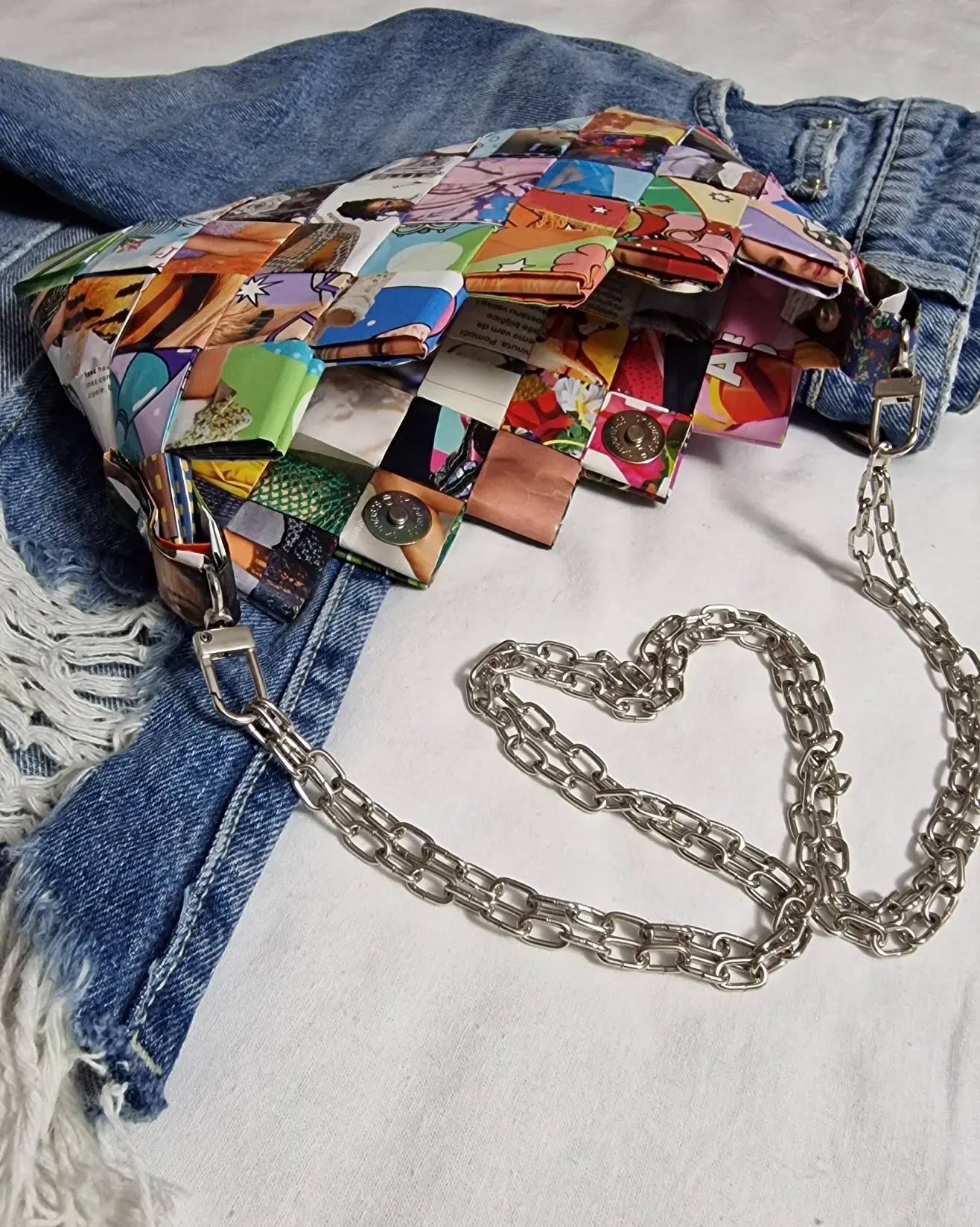 Mala casopis torba od papira/ A small magazin bag — slika 3