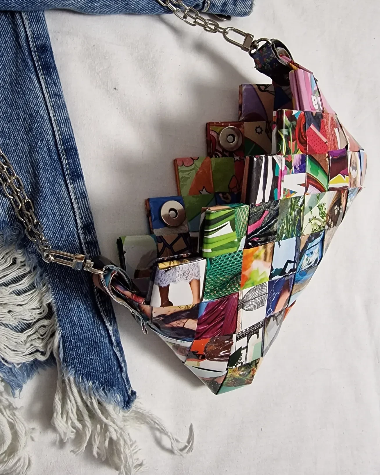 Mala casopis torba od papira/ A small magazin bag — slika 4