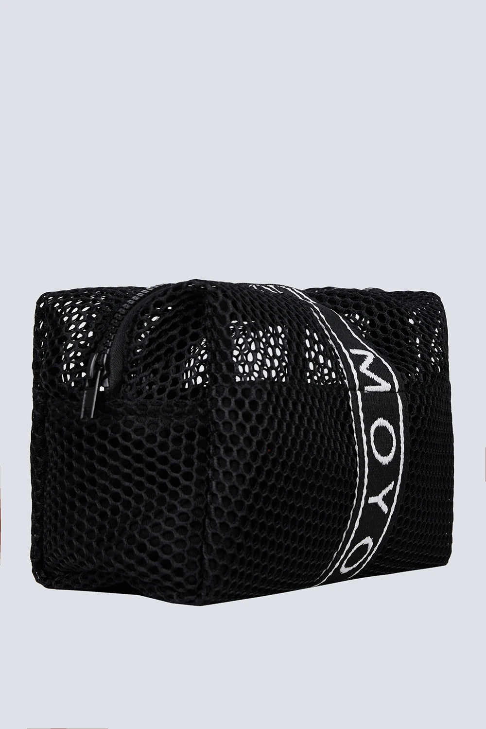 Breezy mini bag – elegantni i moderni neseser od poluprovidne mreže. — slika 3