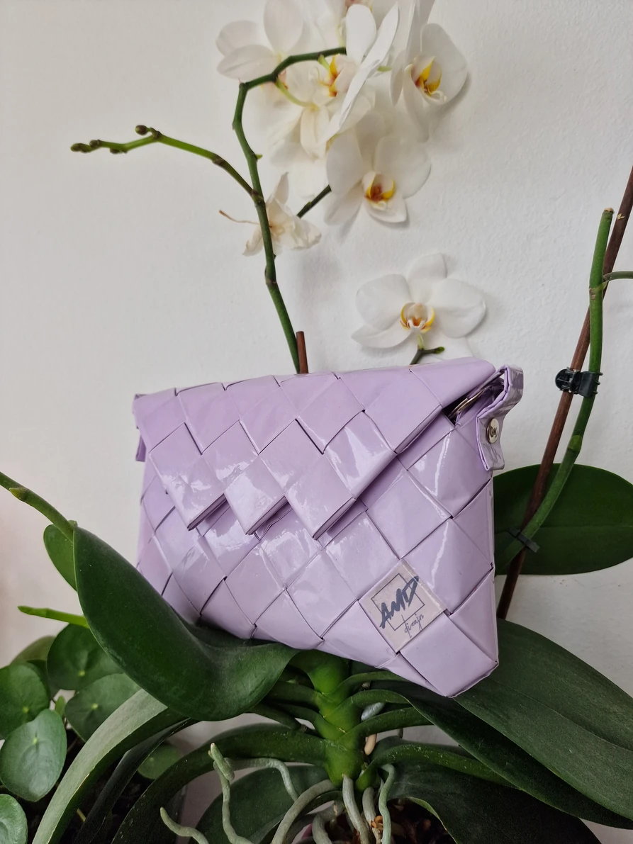 Mala lila  torba od papira/ A small paper bag — slika 3