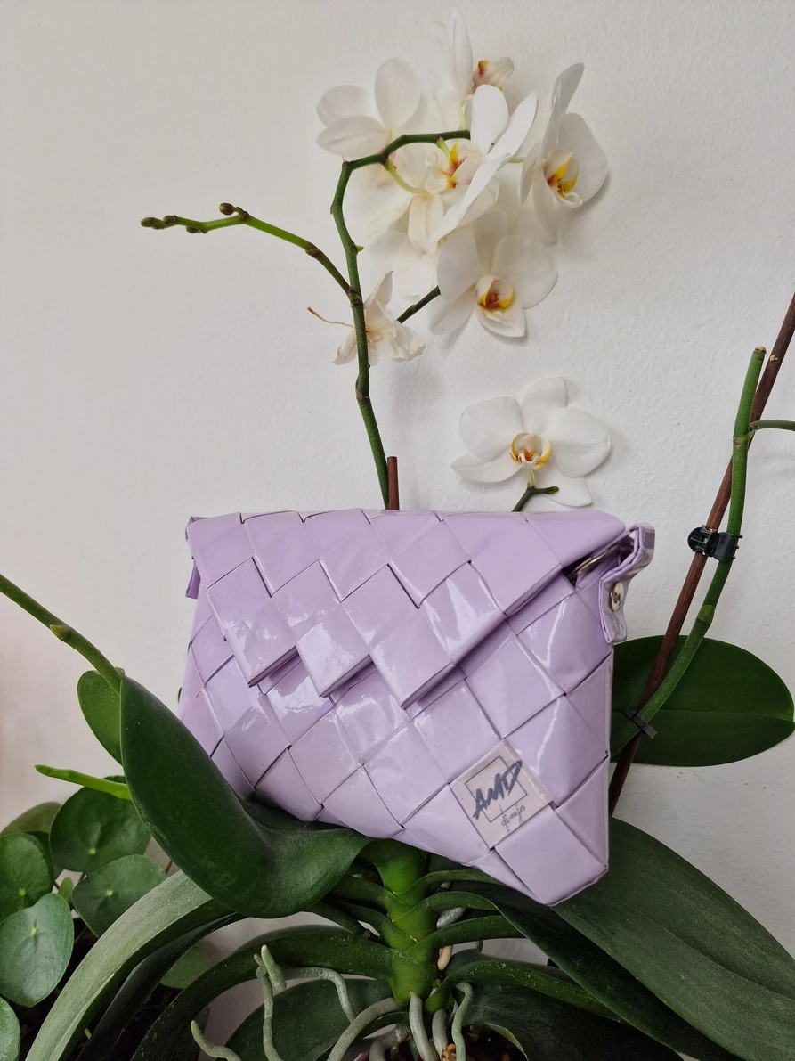 Mala lila  torba od papira/ A small paper bag — slika 4