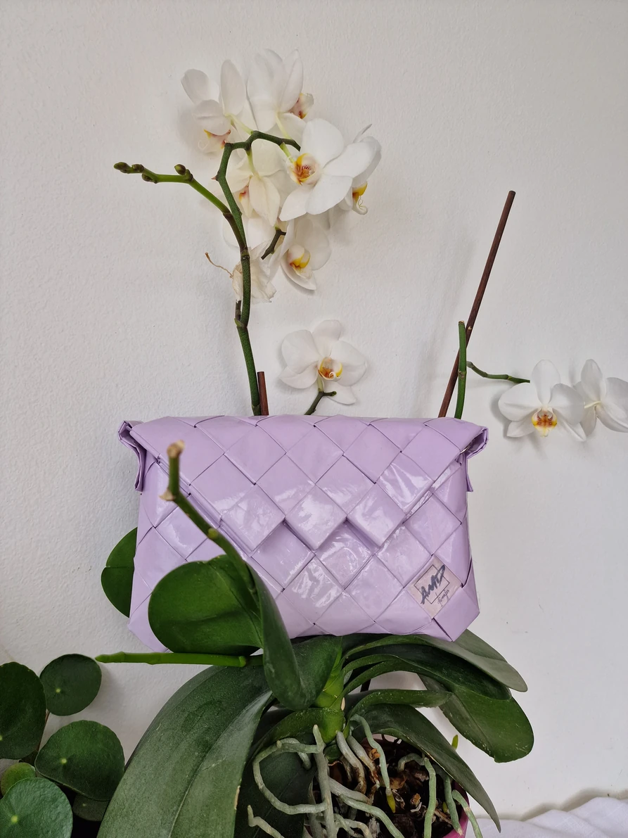 Mala lila  torba od papira/ A small paper bag — slika 6