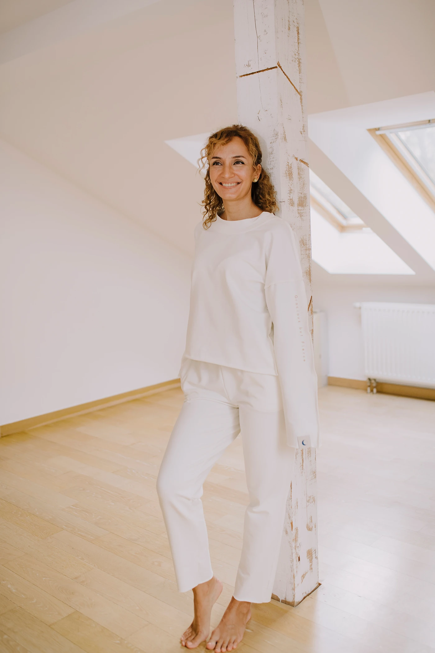 Gracious Sweatpants u biserno bijeloj boji — slika 3